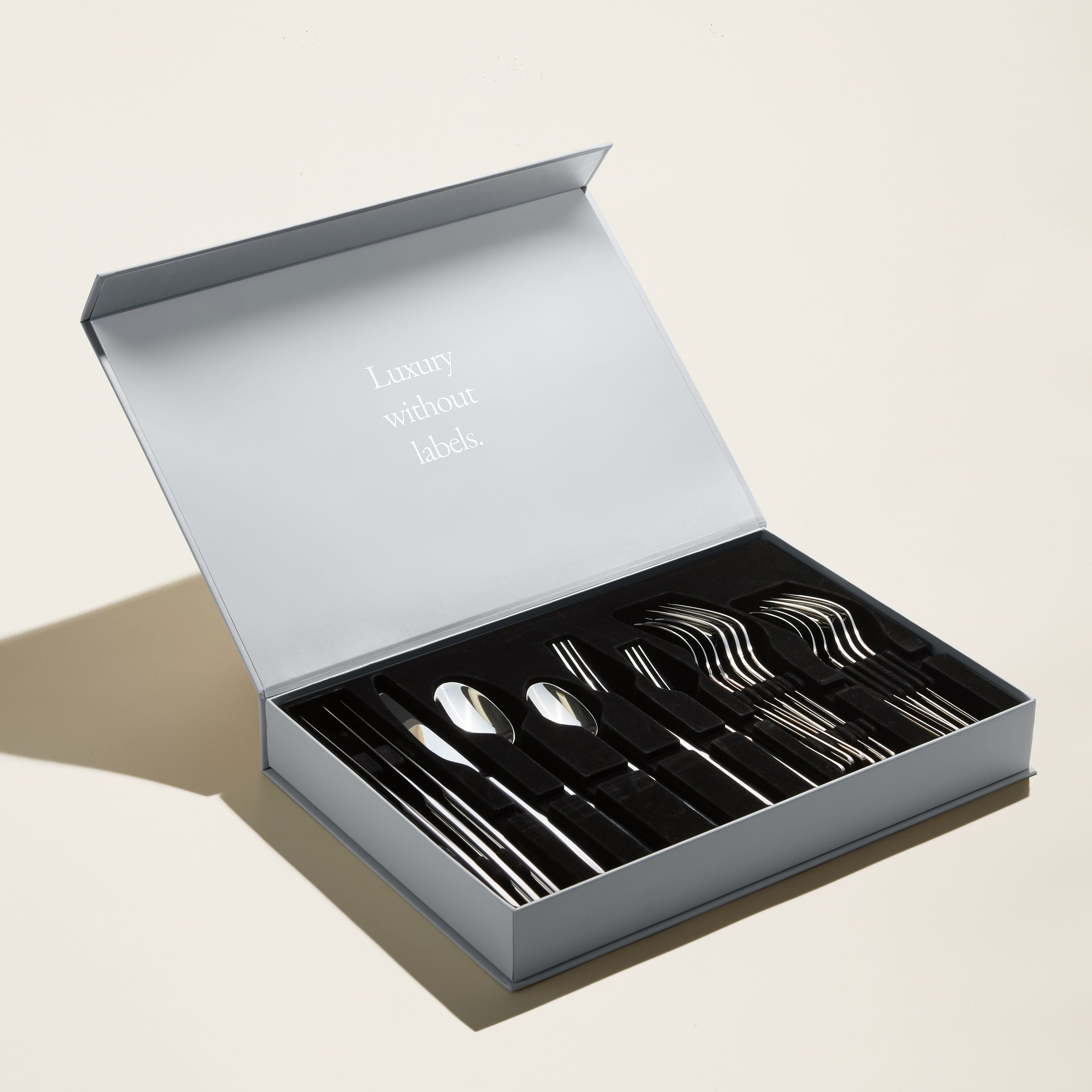 20-Piece Dinnerware Set